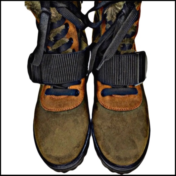 NWOT* ROUGE! OLIVE SUEDE FAUX FUR-LINED BOOTS Sz 37UK - Picture 7 of 11